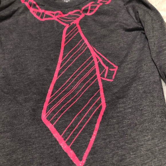 Girl’s Old Navy Tie Silhouette Graphic Tee Size M/8 - Picture 8 of 8